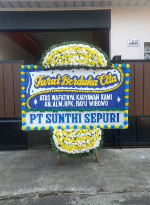 Papan Bunga Duka di Ngantang